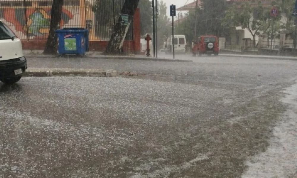 Καιρός - Θεσσαλονίκη: Καταρρακτώδεις βροχές και χαλάζι